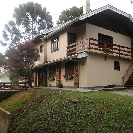 Casa Em Condominio Privado Campos do Jordão Εξωτερικό φωτογραφία